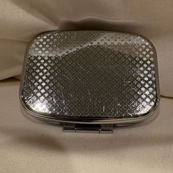 Stained Glass Tulips Flower Travel Pill Box 2 Compartment Medicine Pill Case NEW - Picture 2 of 4